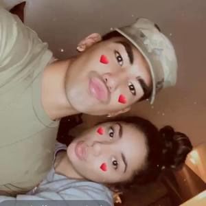 Meet your Posher, Roxy